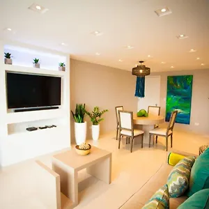  Apartment 2br Gem Ocean Front Building Isla
